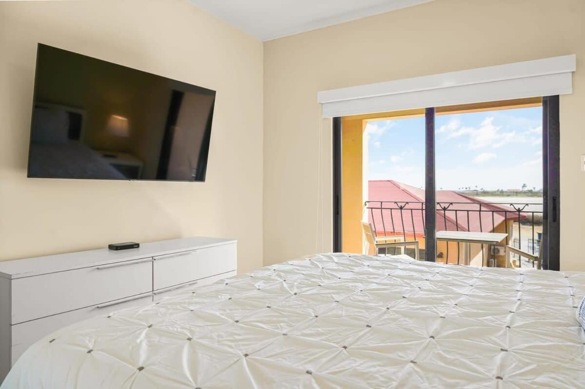 Wonder Apartment In Gold Coast With Private Pool Palm Beach Buitenkant foto